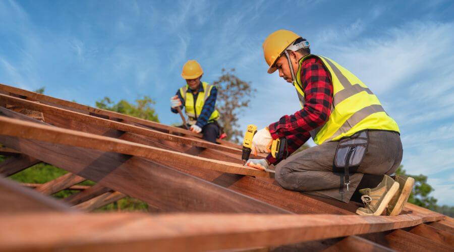 Professional Flat Roofing Installation services in Lick Creek, KY